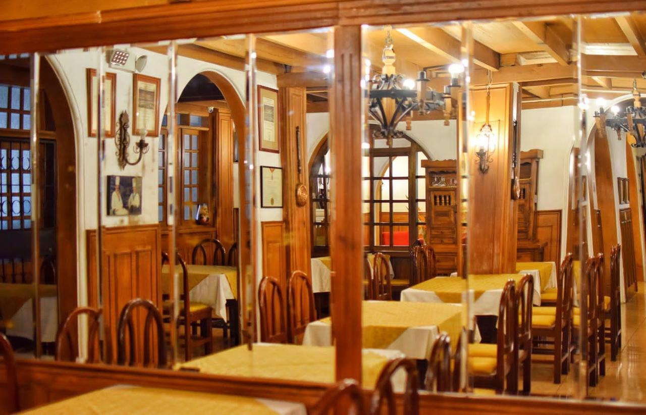 קיטו Hotel Ambassador מראה חיצוני תמונה