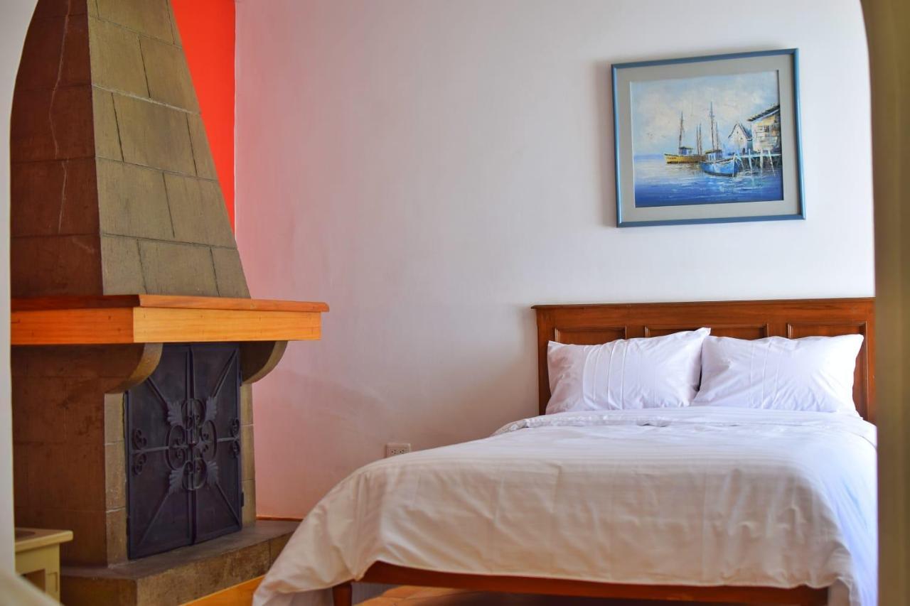 קיטו Hotel Ambassador מראה חיצוני תמונה