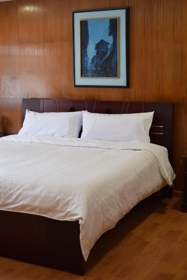 קיטו Hotel Ambassador מראה חיצוני תמונה